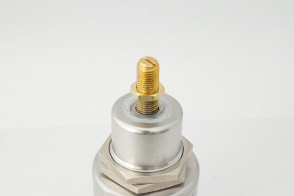 小型圧力調整器スクリュー